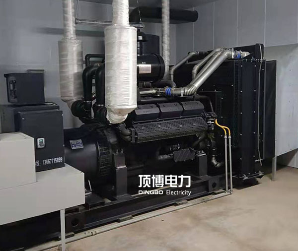 上柴發(fā)電機因缺水過熱時不可立即注入冷卻液！